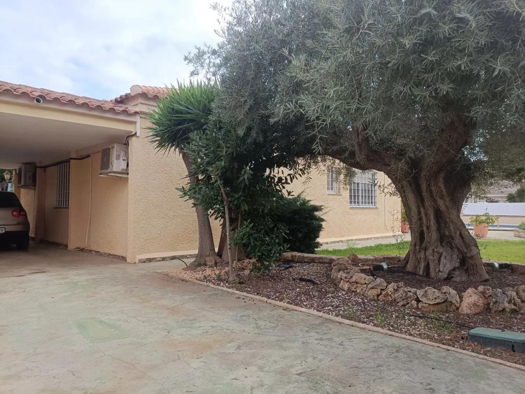 Sale of independent chalet in Ronda de Garcilaso de la Vega, 19, Orihuela
 photo 3
