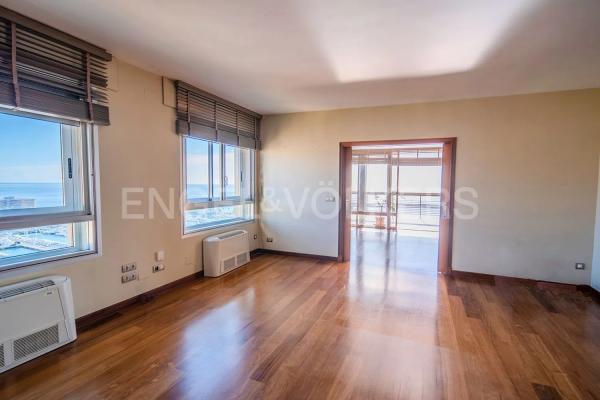 Piso en venta en Avenida del Doctor Gadea, Alicante / Alacant thumbnail 2