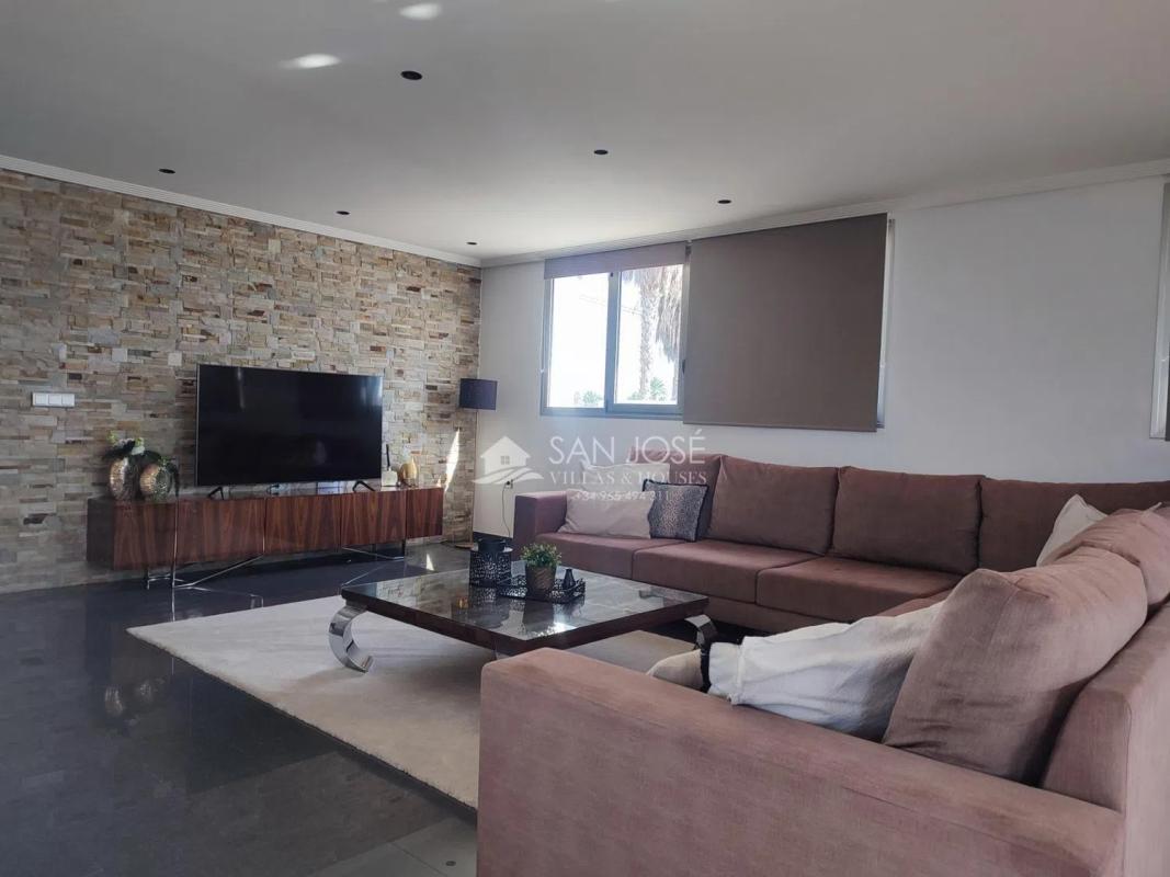 Продажа отдельного шале в , Катрал photo 2