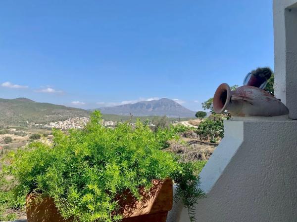 Chalet independiente en venta en  Centro, Benitachell photo 1