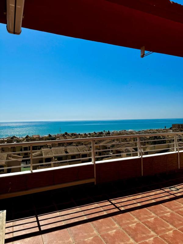 Penthouse sale in Calle Cartagena, Guardamar del Segura photo 1