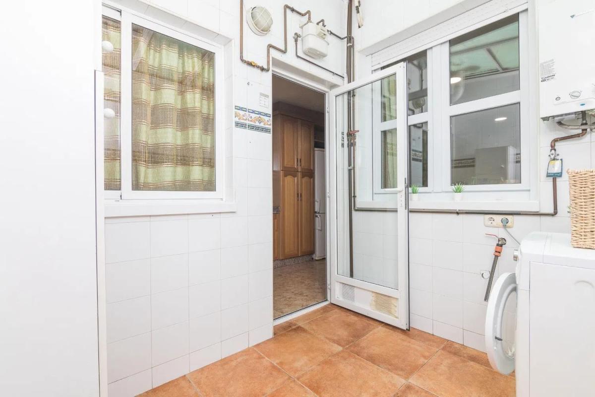 Sale of independent chalet in Barrio Altabix, Elche / Elx
 photo 4