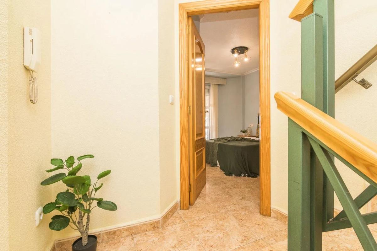 Sale of independent chalet in Barrio Altabix, Elche / Elx
 photo 5