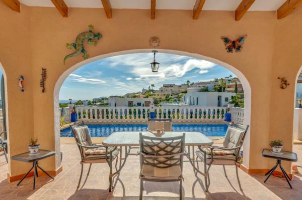 Коттедж на продажу в  Calle Magnolias, 66, Бенитачель photo 4