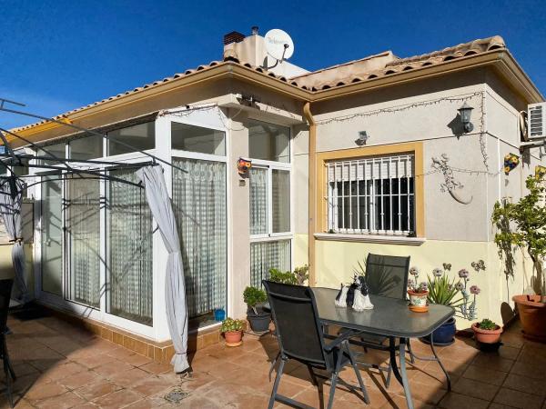 Chalet independiente en venta en , Castalla photo 1