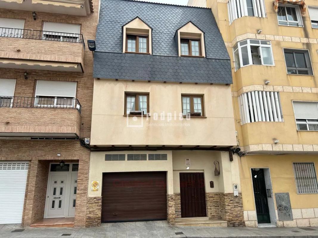 Venta de chalet independiente en Barrio El Molino, Torrevieja
photo 1