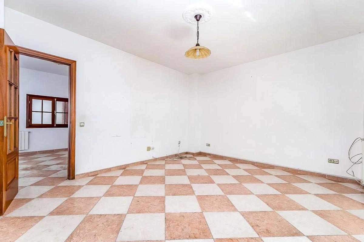 Продажа отдельного шале в , Кампильос photo 1
