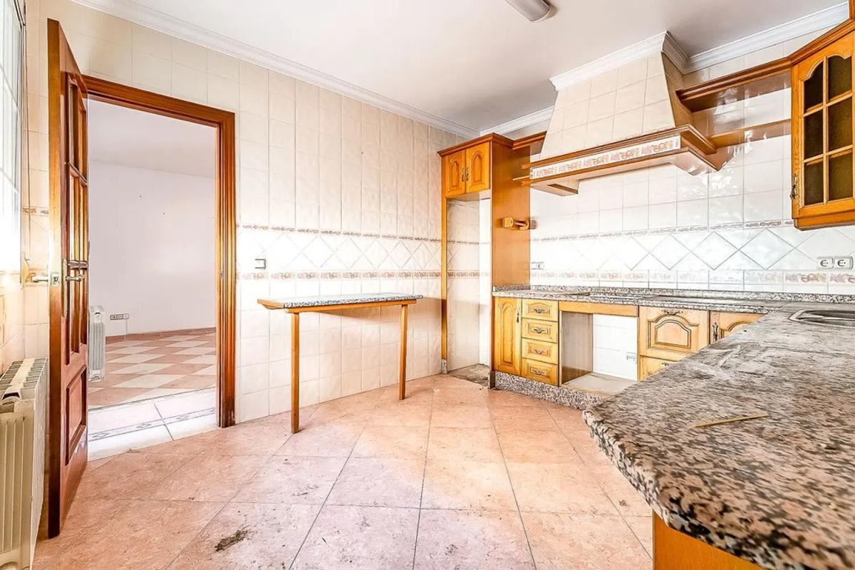 Продажа отдельного шале в , Кампильос photo 2