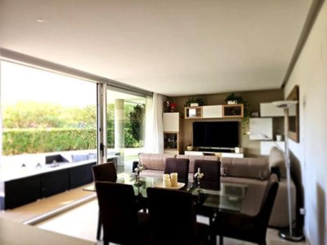Venta de piso en Lugar Urbanizacion Reserva de Alcuzcuz, 1 E, Benahavís
photo 2