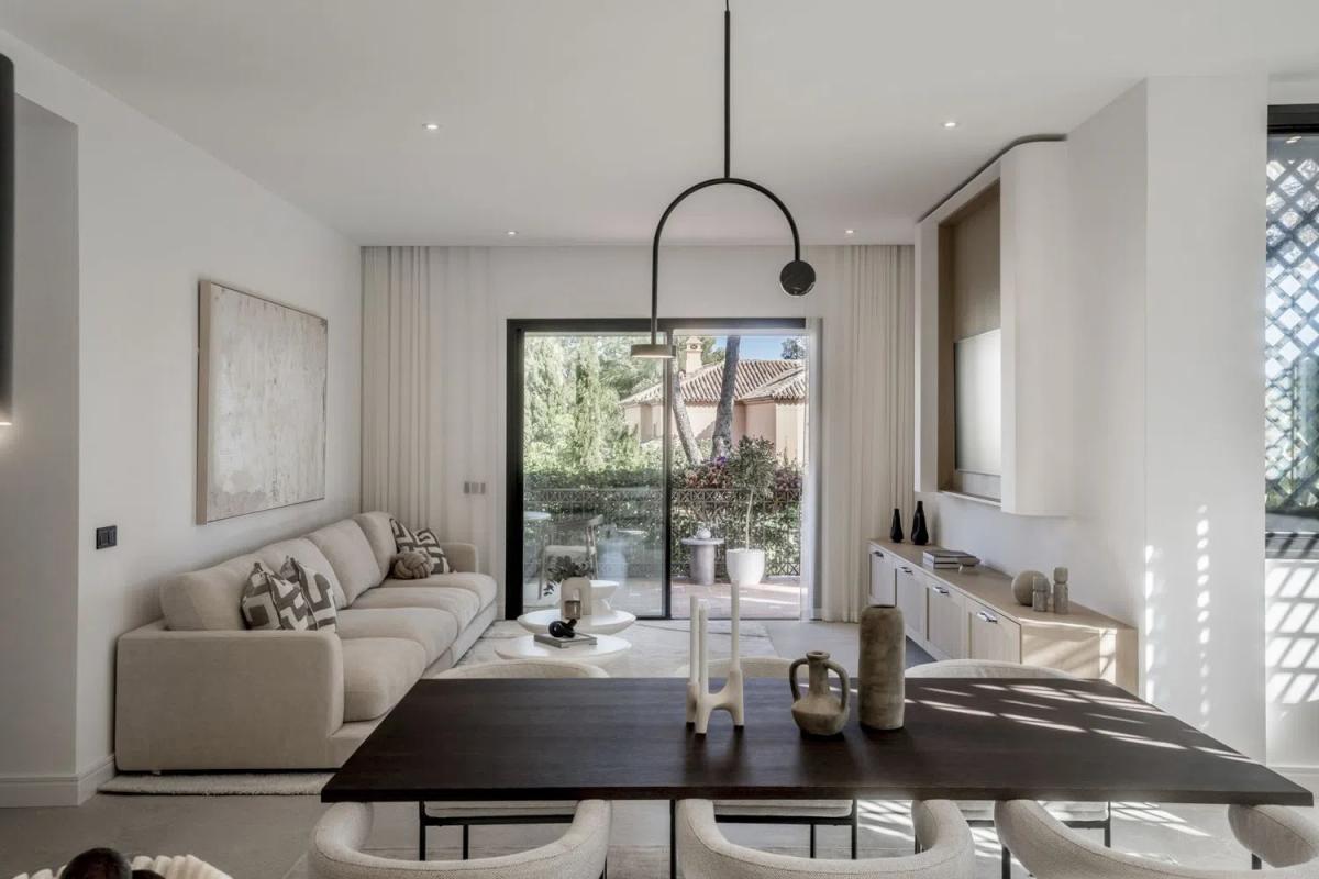 Venta de piso en Arrabal Royal Heights, Marbella
photo 1