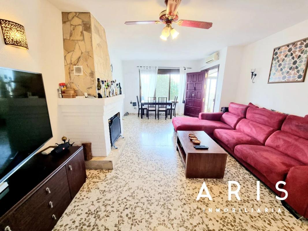 Продажа отдельного шале в Calle Estepona, Алхаурин-де-ла-Торре photo 5