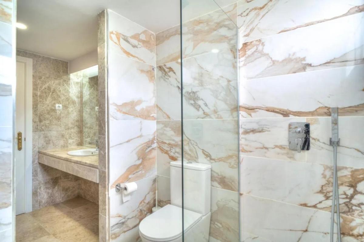 Venta de chalet independiente en Barrio La Dama de Noche-La Alzambra, Marbella
 photo 4