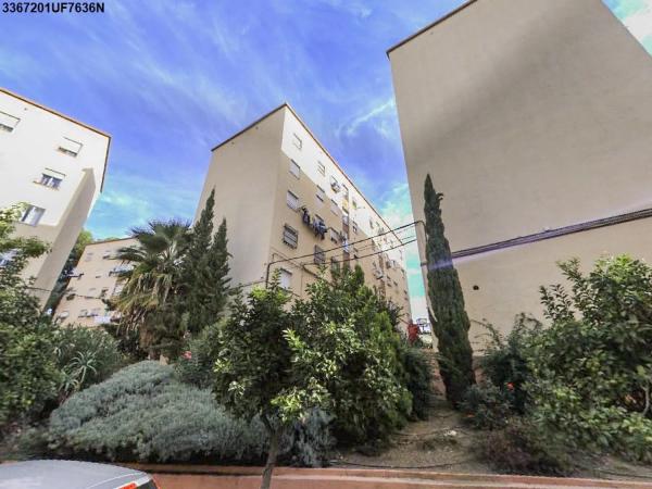 Apartment for sale in  Calle Obispo Vicente Lamadrid, 1, Málaga photo
