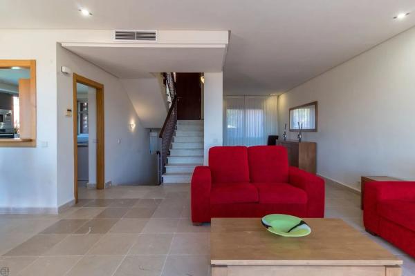 Detached villa for sale in  Avenida Manilva, Manilva photo 3