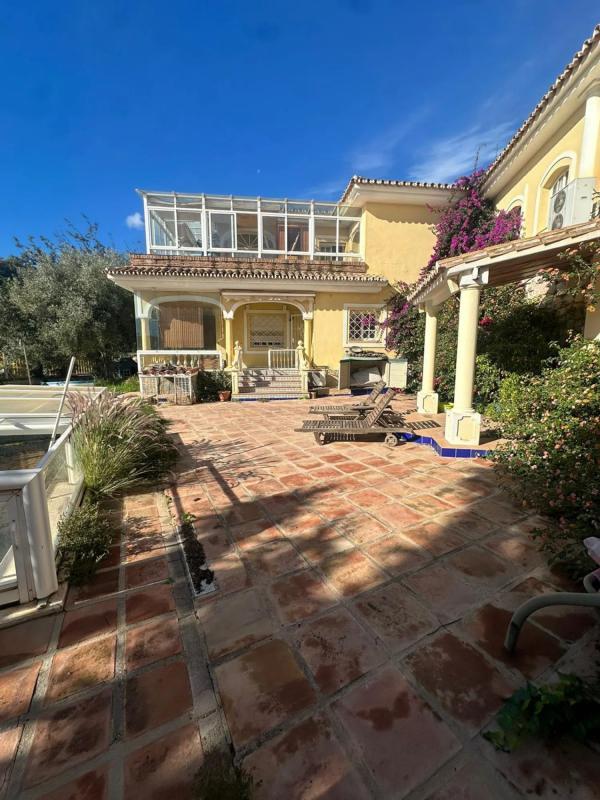 Sale of independent chalet in Avenida del Atlántico s/n, Benalmádena
photo 2