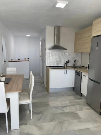 Duplex en venta en Calle Sidney, 63, Estepona photo 3