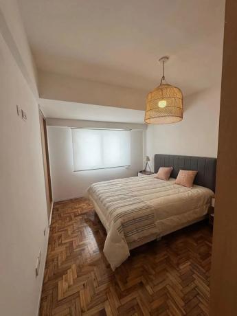 Apartment for sale in  Calle Alderete, Málaga photo 4