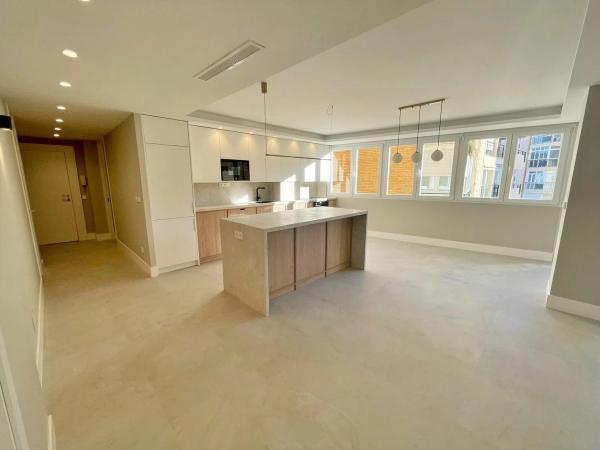 Piso en venta en  Barrio Malagueta - Monte Sancha, Málaga photo 1