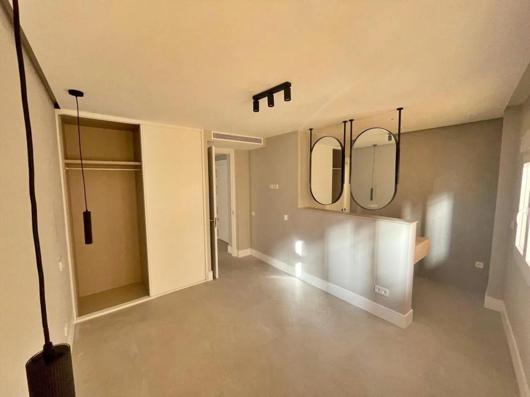 Venta de piso en Barrio Malagueta - Monte Sancha, Málaga
 photo 3