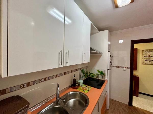 Piso en venta en  Barrio Limonar, Málaga photo 3