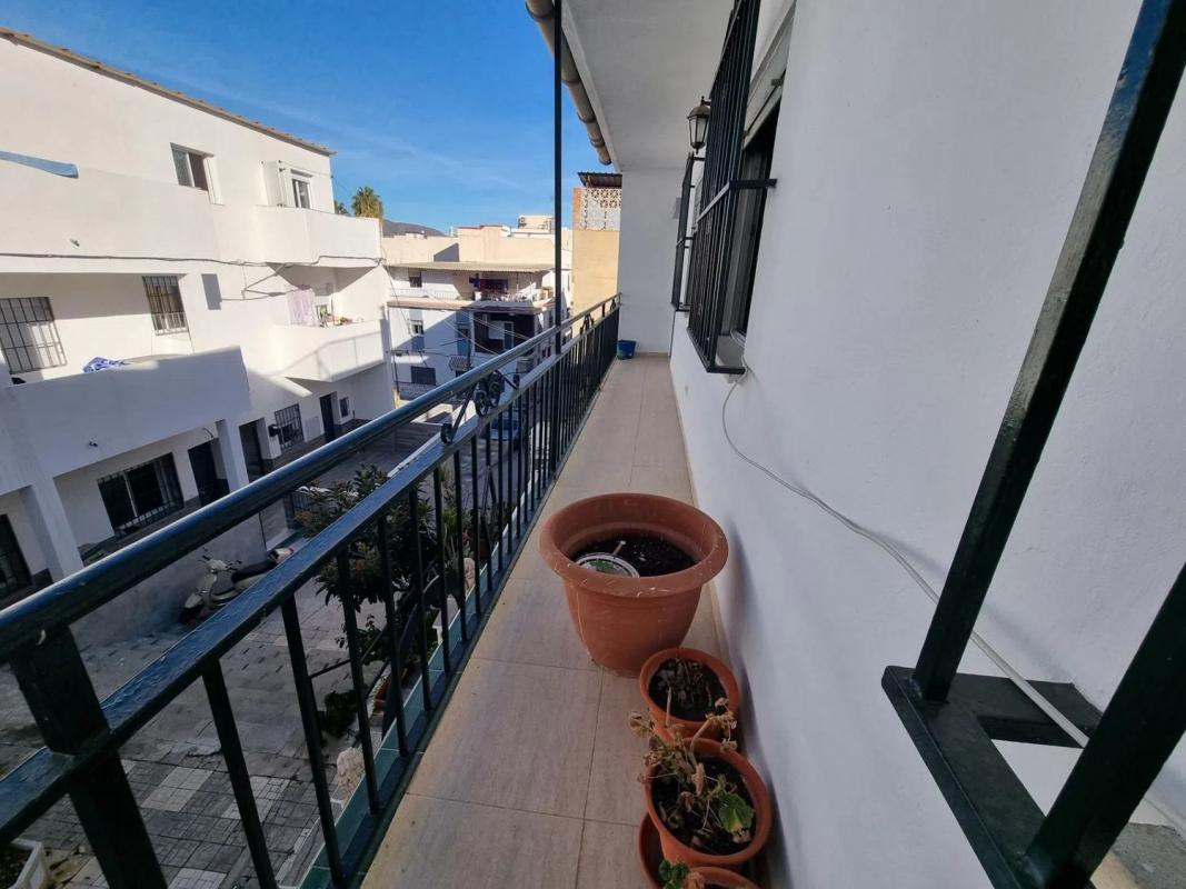 Sprzedaż niezależnego domku jednorodzinnego w Barrio Ciudad Jardín, Málaga photo 4