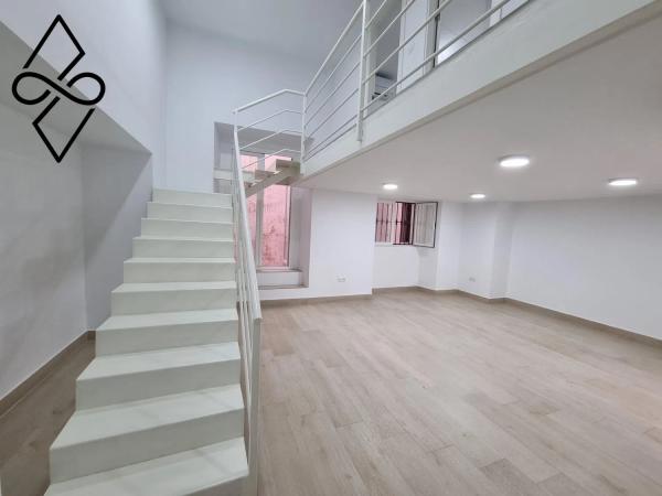 Duplex en venta en Barrio Ensanche Centro - Soho, Málaga photo 1