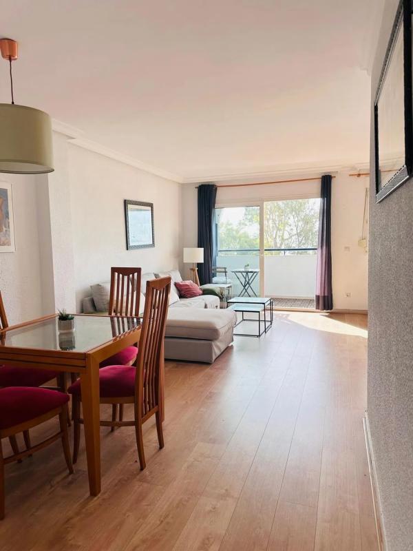Venta de piso en Barrio El Palo, Málaga
 photo 3