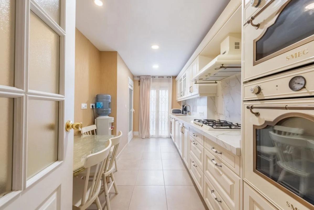 Venta de piso en Barrio Linda Vista-Nueva Alcántara-Cortijo Blanco, Marbella
 photo 3