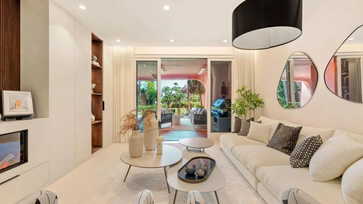 Sale of apartment in Barrio Centro, Estepona
 photo 3