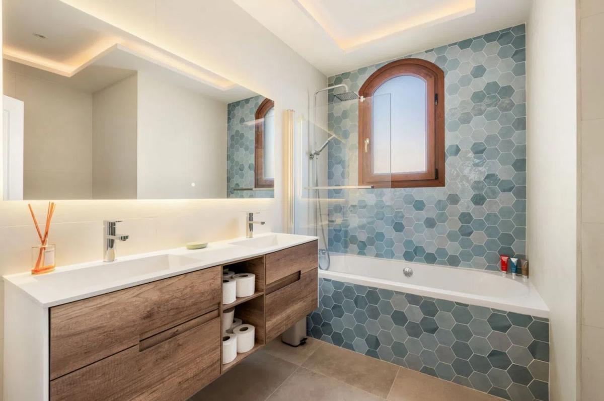 Продажа отдельного шале в  Calle Jazmín, 2, Эстепона photo 4