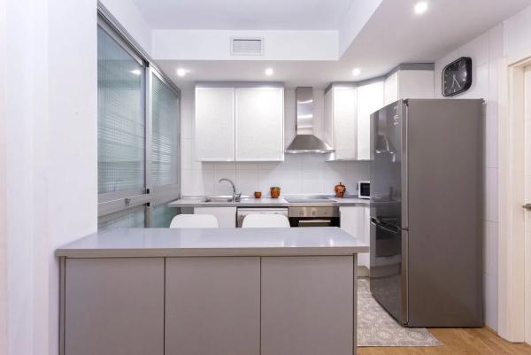 Apartment for sale in  Barrio La Trinidad, Málaga photo 3
