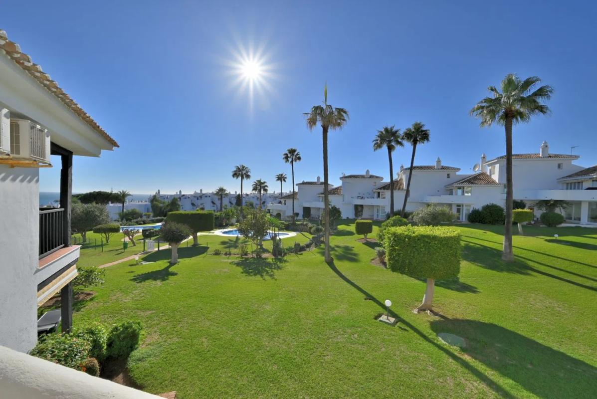 Venta de piso en Barrio Sitio de Calahonda, Mijas
photo 1