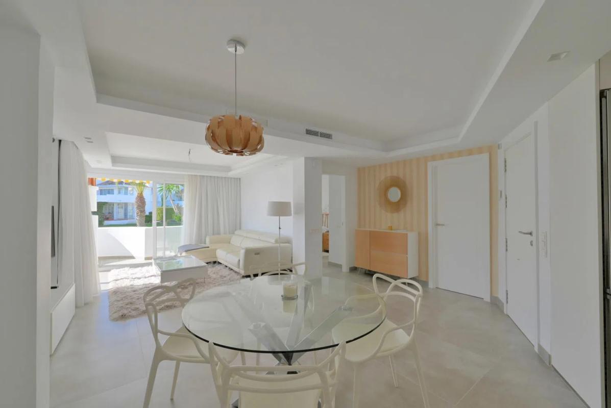 Venta de piso en Barrio Sitio de Calahonda, Mijas
photo 2