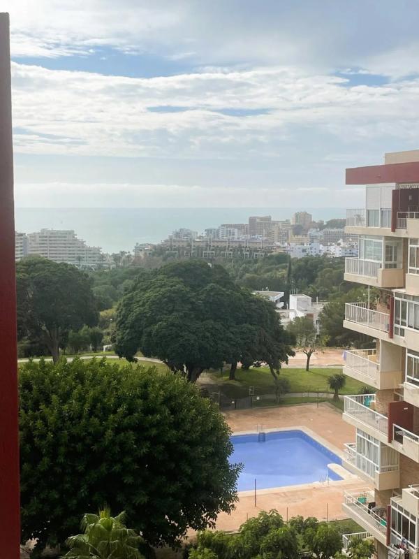 Sprzedaż mieszkania w Avenida gamonal, Benalmádena
photo 1