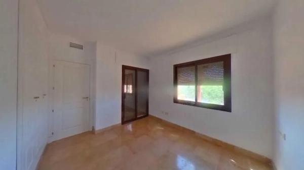Piso en venta en San Luis de Sabinillas, Manilva thumbnail 2
