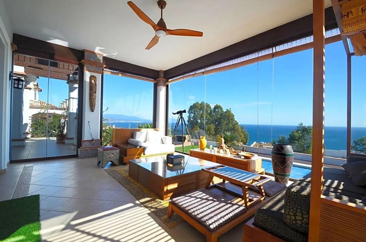 Sale of independent chalet in Chullera, Manilva
 photo 4