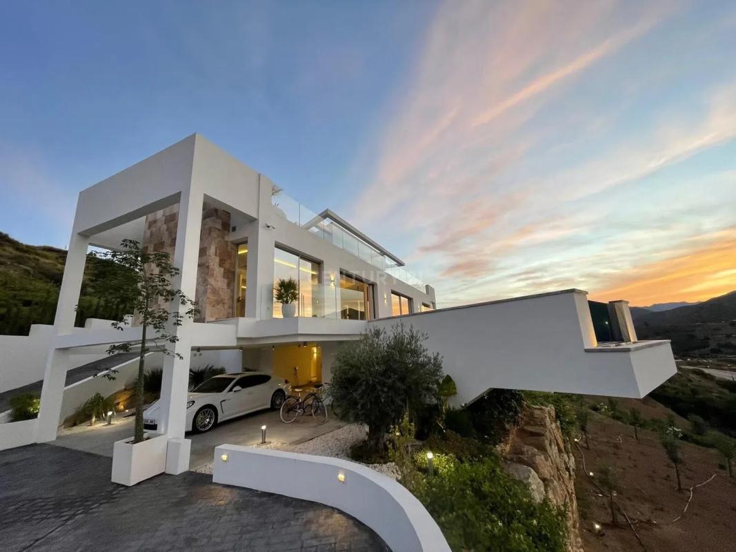 Venta de chalet independiente en Calle Cumbre de Cala Golf, 13, Mijas
photo 1