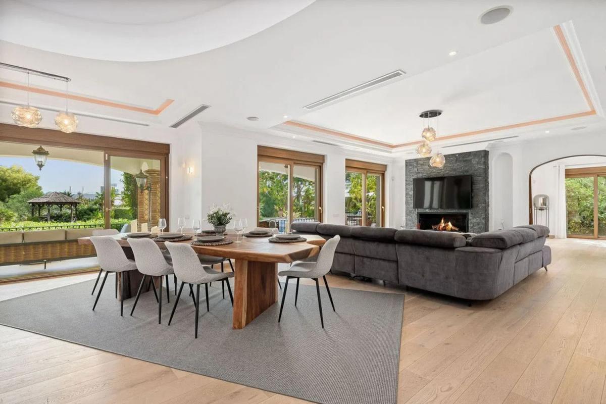 Venta de chalet independiente en Barrio Paraiso-Barronal, Estepona
photo 3