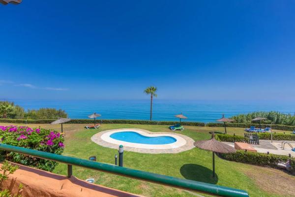 Chalet independiente en venta en  Urbanización Vista Bahia, 1 B, Casares photo 4
