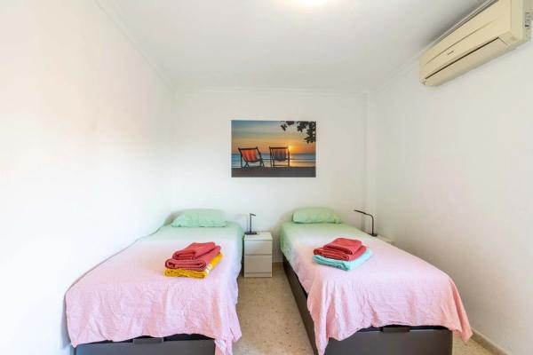 Apartment for sale in  Arroyo de la Miel, Benalmádena photo 4