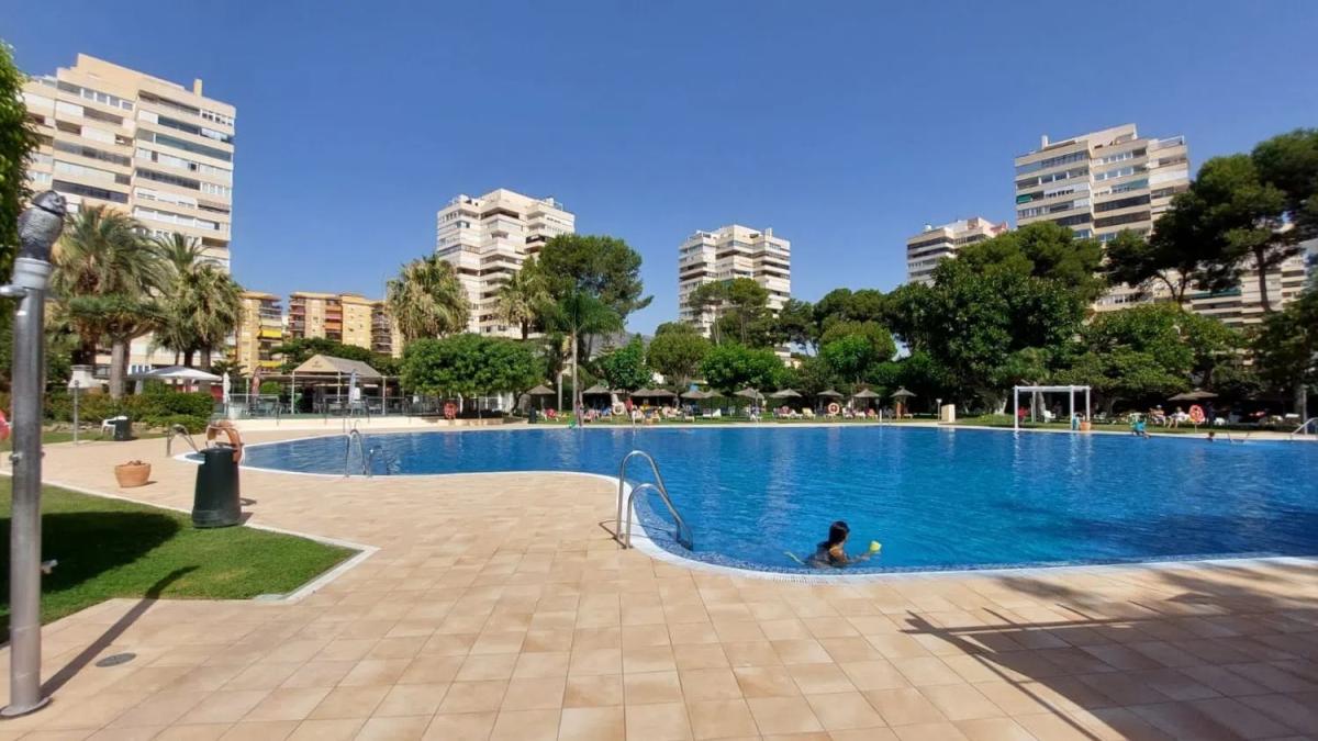 Venta de piso en Paseo del Colorado, Torremolinos
photo 1