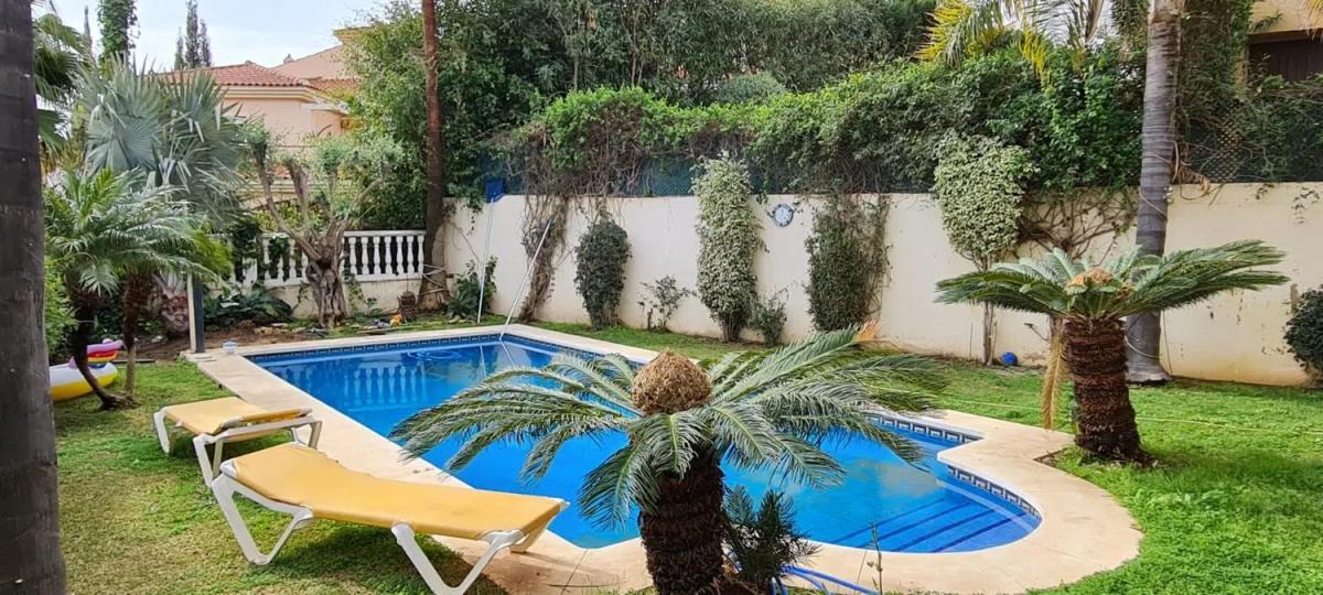 Sprzedaż niezależnego domku jednorodzinnego w  Barrio Riviera del Sol, Mijas photo 2
