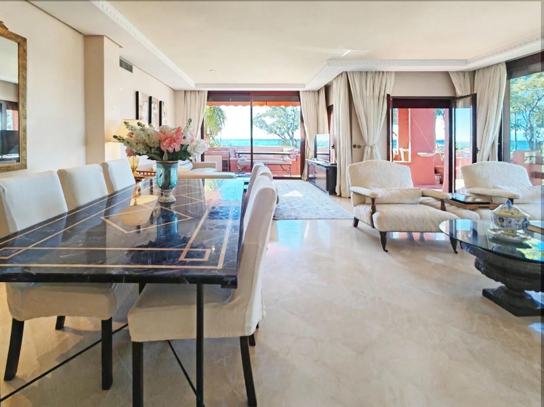 Продажа квартиры на Barrio Las Chapas-Alicate Playa, Марбелла
photo 2