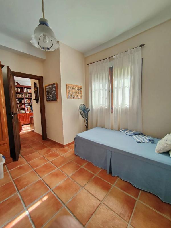 Sale of independent chalet in Calle Campoamor, Rincón de la Victoria
 photo 5