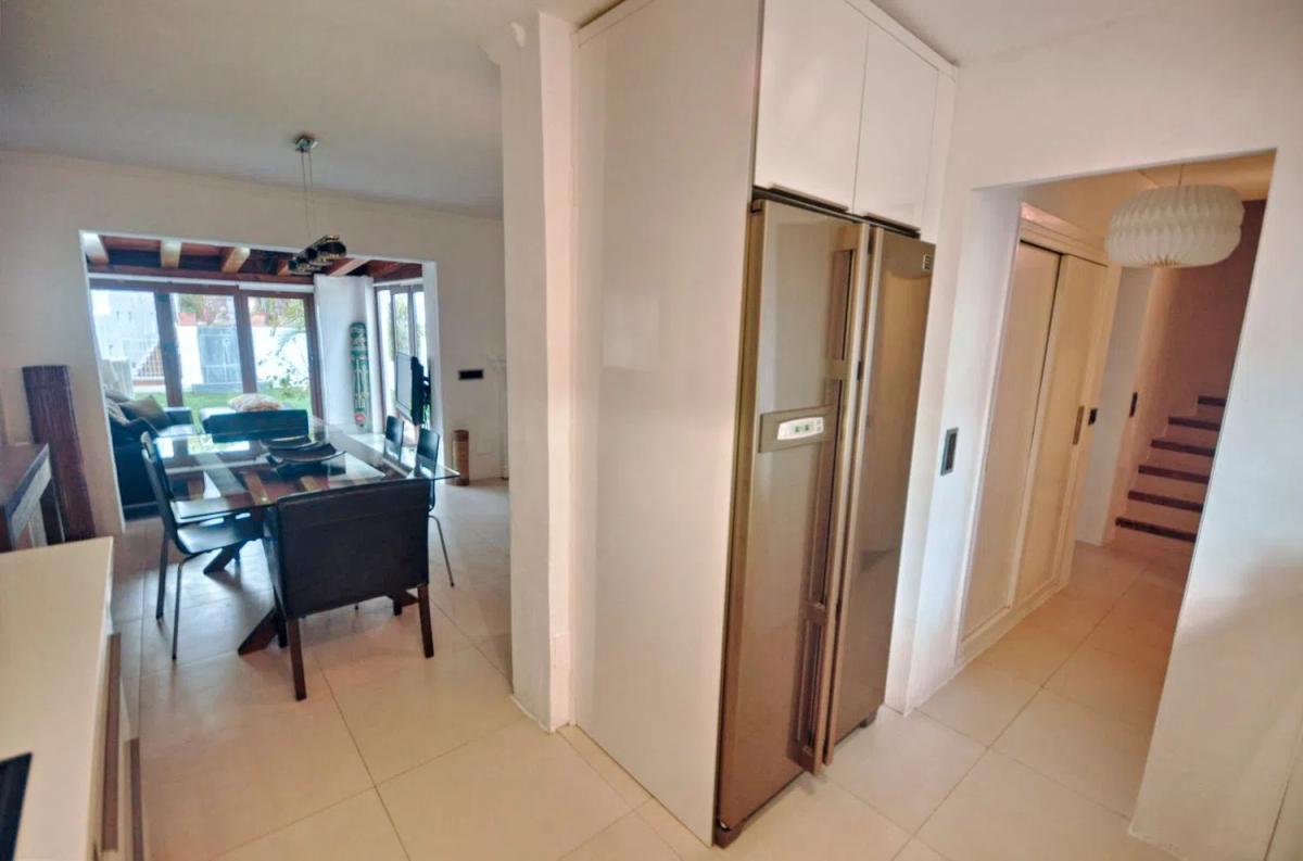 Venta de chalet independiente en Calle Monte Mayor, 200, Marbella
photo 3