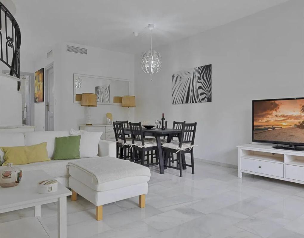 Sale of independent chalet in Calle de la Playa, Marbella
 photo 3