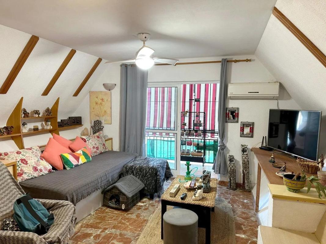 Venta de piso en Barrio Loma de los Riscos, Torremolinos
 photo 2