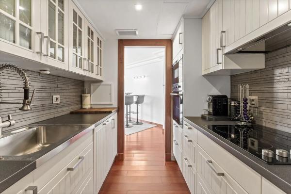 Продажа квартиры в  Calle La Fragata, Бенальмадена photo 3
