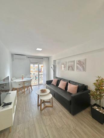 Apartment for sale in Calle Luis Vives, 5, Benalmádena photo 1