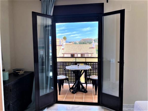 Chalet independiente en venta en  Barrio Riviera del Sol, Mijas photo 2